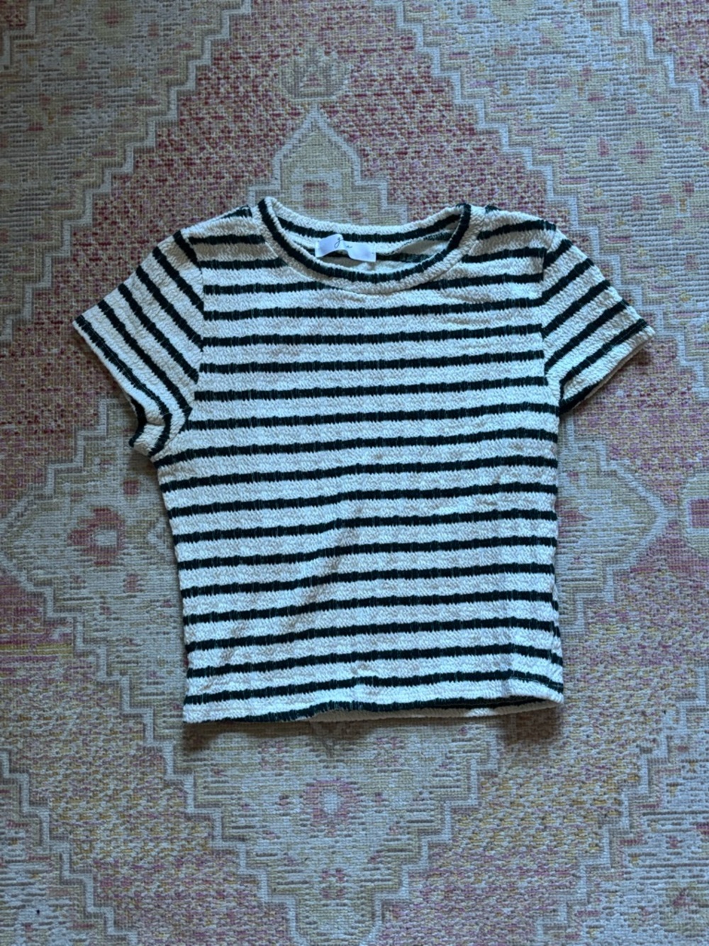 Striped Short Sleeve Textured Knit Top - Black & White